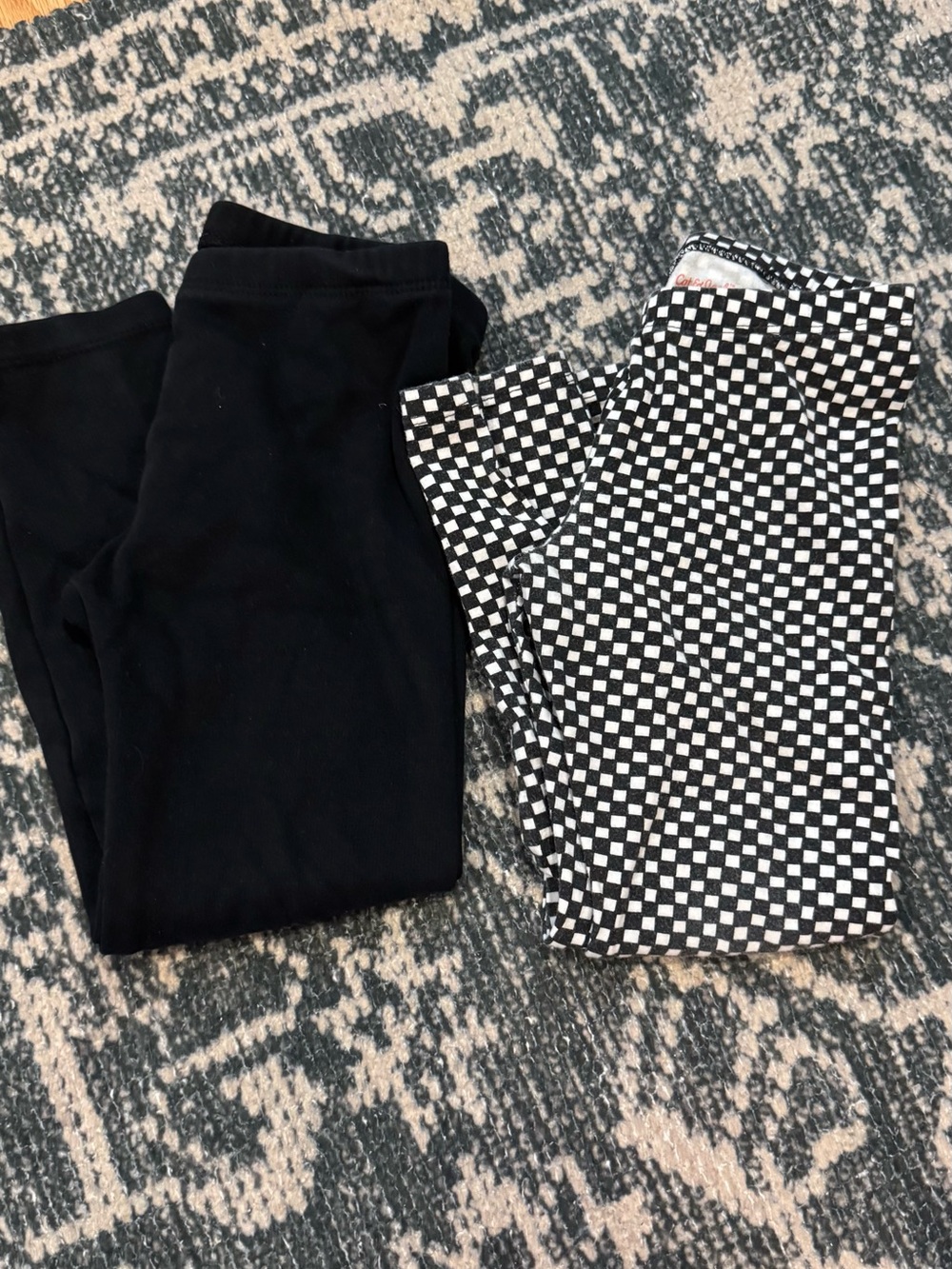 Old Navy Kids Black & Black-and-White Check Leggings